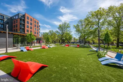 Exterior - 854 Venable Pl NW, Washington, DC 20012 photo 12 of 12