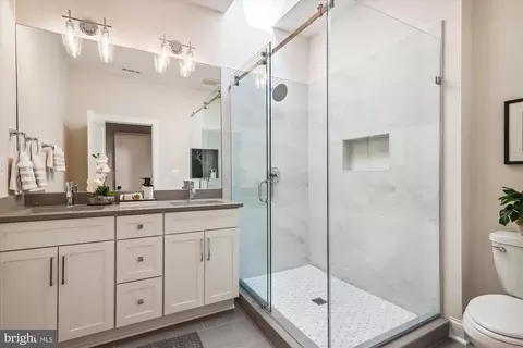 Bath - 432 6th St NE, Washington, DC 20002 photo 2 of 4