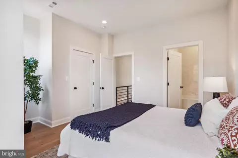 Bedroom - 432 6th St NE, Washington, DC 20002 photo 4 of 6