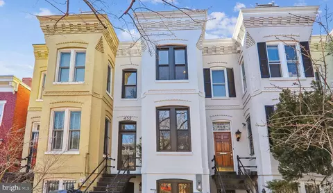 Exterior - 432 6th St NE, Washington, DC 20002 photo 5 of 10