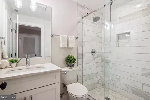 Bath - 432 6th St NE, Washington, DC 20002 photo 4 of 4