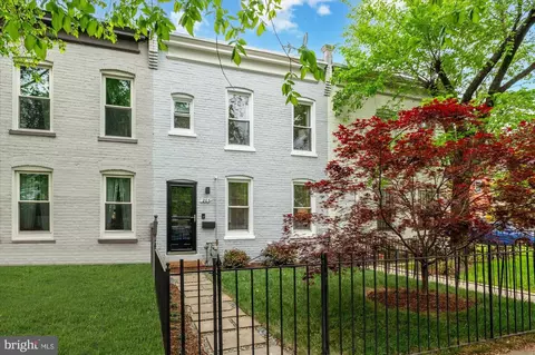 203 17th St SE, Washington, DC 20003 photo 14