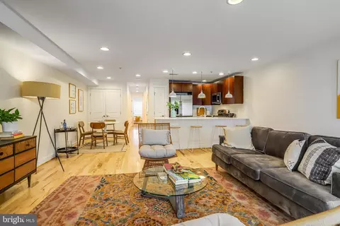 2214 11th St NW #1, Washington, DC 20001