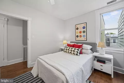 1342 Emerald St NE, Washington, DC 20002 photo 25