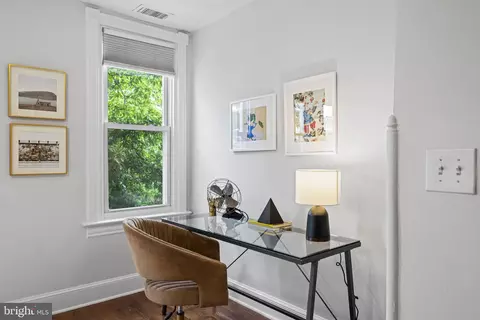1342 Emerald St NE, Washington, DC 20002 photo 22