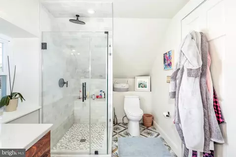Bath - 2204 S Street St NE, Washington, DC 20002 photo 4 of 4