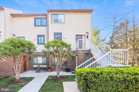 3133 Hawthorne Dr NE #3133, Washington, DC 20017