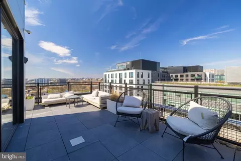 Exterior - 37 L St SE #703, Washington, DC 20003 photo 5 of 8