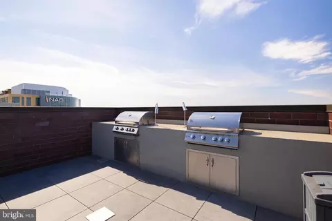 Exterior - 37 L St SE #703, Washington, DC 20003 photo 7 of 8