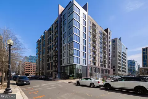 37 L St SE #703, Washington, DC 20003