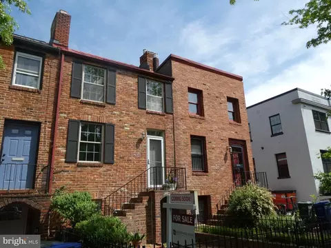 Other - 708 G St SE, Washington, DC 20003 photo 2 of 12