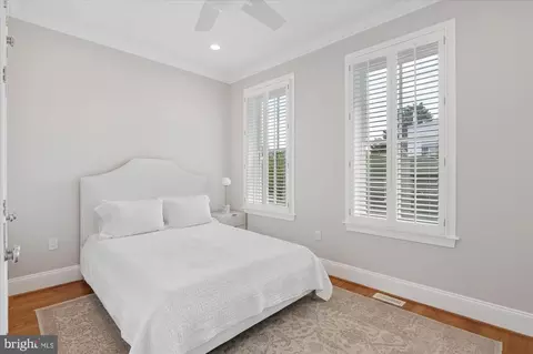 Bedroom - 331 Maryland Ave NE, Washington, DC 20002 photo 4 of 7