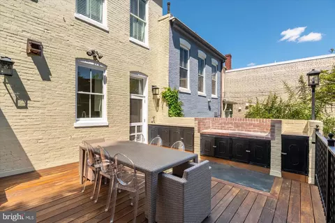Exterior - 331 Maryland Ave NE, Washington, DC 20002 photo 5 of 6