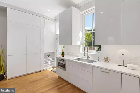Kitchen - 331 Maryland Ave NE, Washington, DC 20002 photo 4 of 5