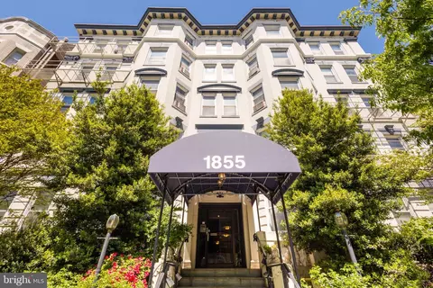 1855 Calvert St NW #404, Washington, DC 20009