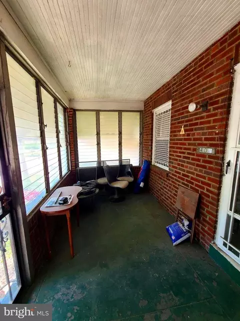 Exterior - 404 23rd Pl NE, Washington, DC 20002 photo 8 of 23