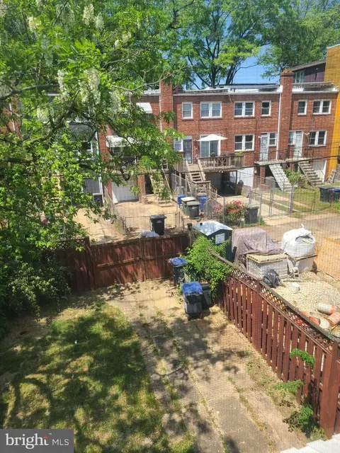Exterior - 404 23rd Pl NE, Washington, DC 20002 photo 5 of 23