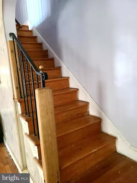 Entry Way - 404 23rd Pl NE, Washington, DC 20002 photo 7 of 16