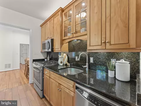 407 5th St NE, Washington, DC 20002 photo 15