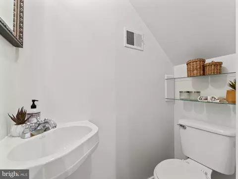 407 5th St NE, Washington, DC 20002 photo 17
