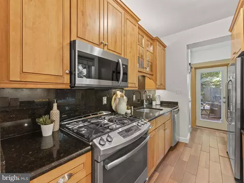 407 5th St NE, Washington, DC 20002 photo 12