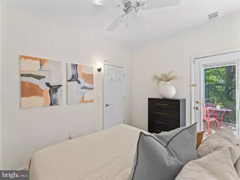 407 5th St NE, Washington, DC 20002 photo 25