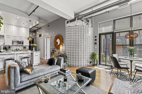 Living - 2328 Champlain St NW #310, Washington, DC 20009 photo 3 of 5
