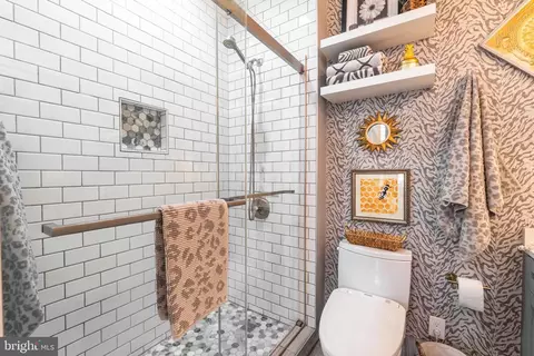 Bath - 2328 Champlain St NW #310, Washington, DC 20009 photo 2 of 3