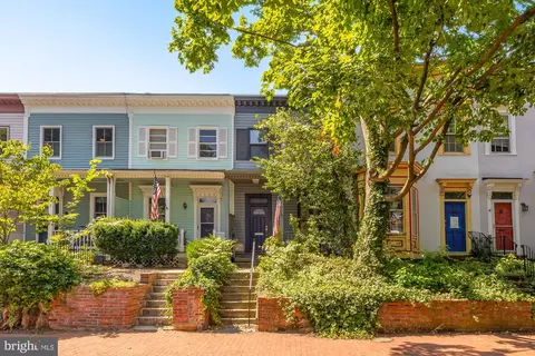 1121 Park St NE, Washington, DC 20002