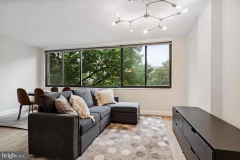2201 L St NW #510, Washington, DC 20037