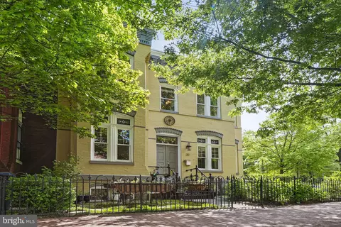 Exterior - 30 9th St SE, Washington, DC 20003 photo 2 of 5