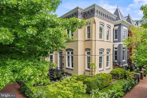 30 9th St SE, Washington, DC 20003