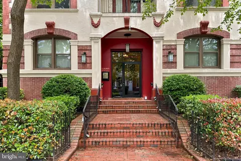 1495 Newton St NW #206, Washington, DC 20010