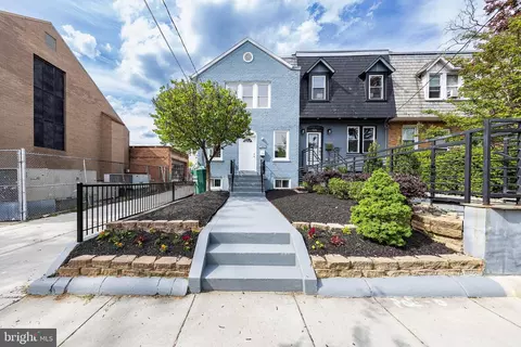 927 Delafield Pl NW, Washington, DC 20011