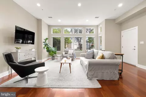 762 Park Rd NW #2, Washington, DC 20010