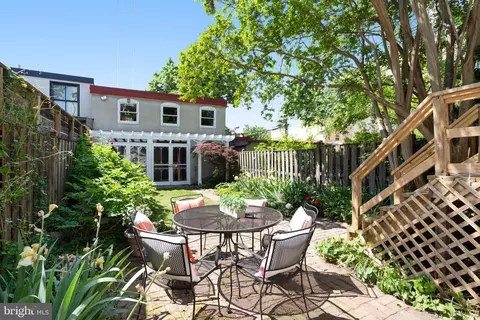 Exterior - 509 E Capitol St SE, Washington, DC 20003 photo 11 of 12