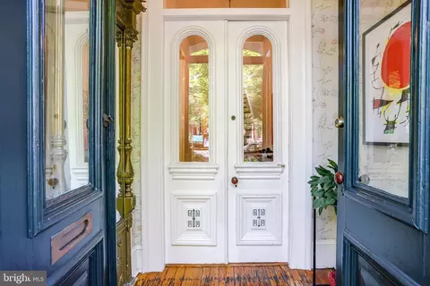Entry Way - 509 E Capitol St SE, Washington, DC 20003 photo 1 of 6