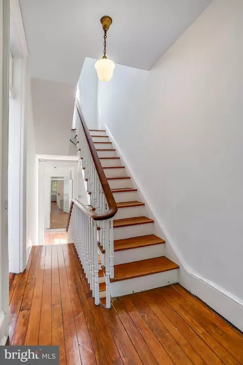 Entry Way - 509 E Capitol St SE, Washington, DC 20003 photo 6 of 6