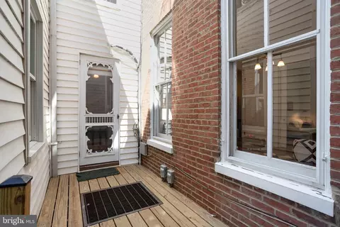 Exterior - 509 E Capitol St SE, Washington, DC 20003 photo 10 of 12