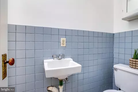 Bath - 509 E Capitol St SE, Washington, DC 20003 photo 3 of 3