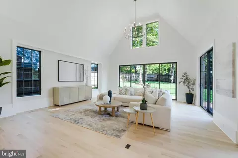 Living - 2959 Northampton St NW, Washington, DC 20015 photo 4 of 11