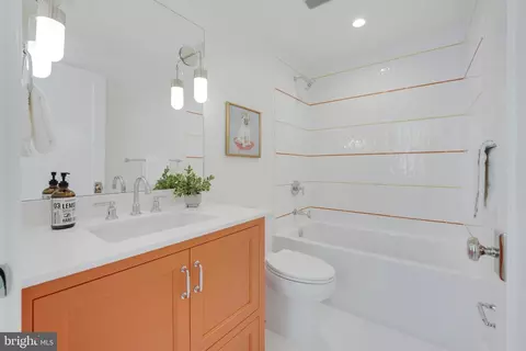 Bath - 2959 Northampton St NW, Washington, DC 20015 photo 8 of 12