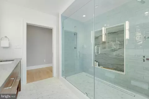Bath - 2959 Northampton St NW, Washington, DC 20015 photo 5 of 12