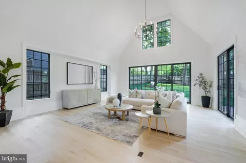 Living - 2959 Northampton St NW, Washington, DC 20015 photo 7 of 11