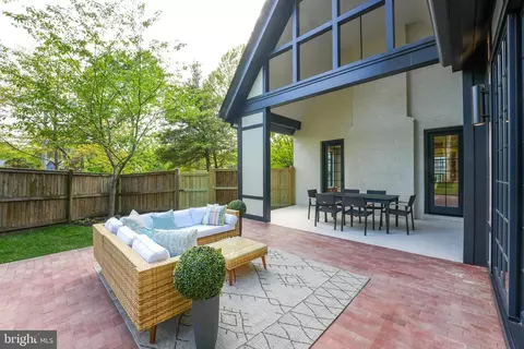 Exterior - 2959 Northampton St NW, Washington, DC 20015 photo 16 of 24