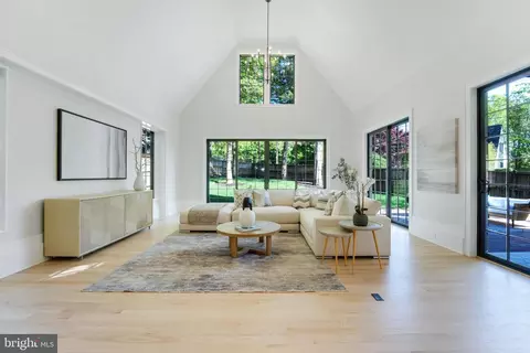 Living - 2959 Northampton St NW, Washington, DC 20015 photo 5 of 11