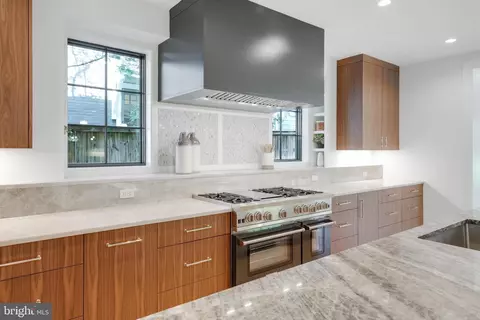 Kitchen - 2959 Northampton St NW, Washington, DC 20015 photo 6 of 9