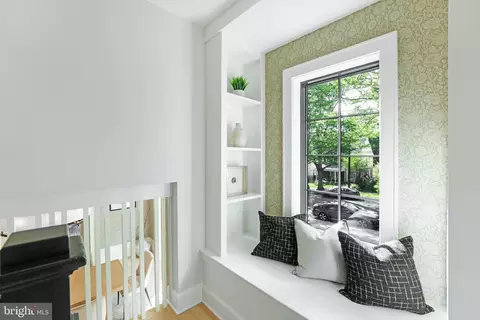 Entry Way - 2959 Northampton St NW, Washington, DC 20015 photo 2 of 7