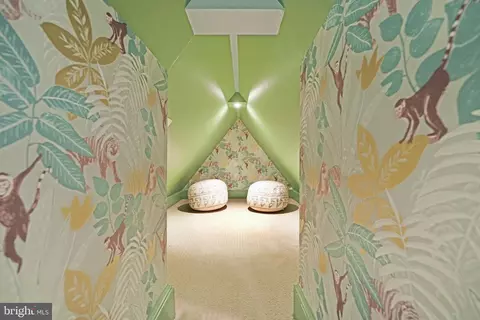 Bath - 2959 Northampton St NW, Washington, DC 20015 photo 9 of 12
