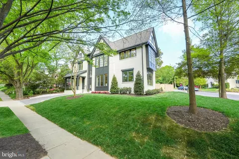 Exterior - 2959 Northampton St NW, Washington, DC 20015 photo 6 of 24